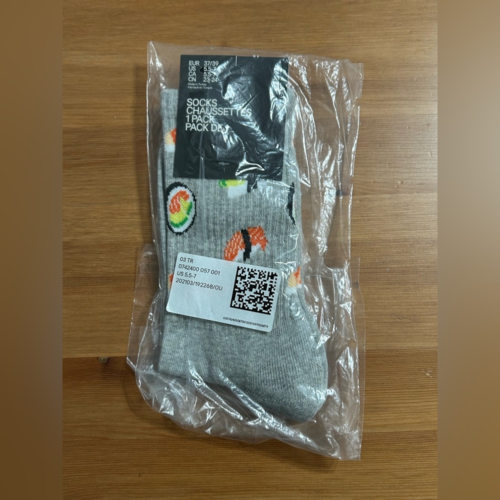 Grey sushi socks
